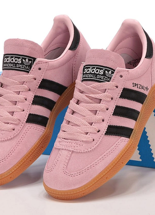Кросівки spezial