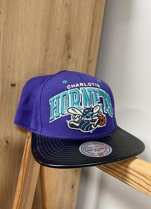 Кепка snapback charlotte hornets nba new era бузкова з осою баскетбольна кепка баскетбол