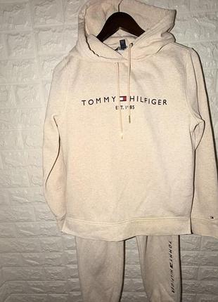 Костюм tommy hilfiger