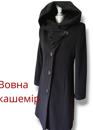 Шерстяное женское пальто с капюшоном