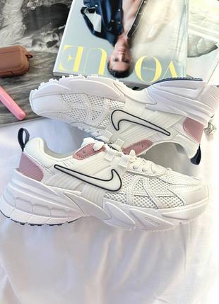 Жіночі кросівки nike v2k run runtekk white pink