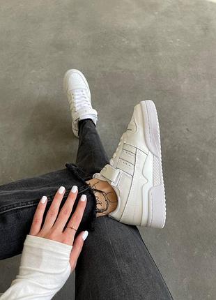 Adidas forum low white 4