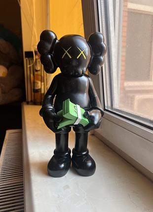 Фігурка kaws для інтерʼєру 28см 4