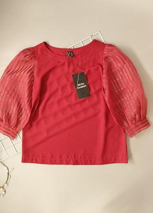 Бордова блуза з об'ємними рукавами