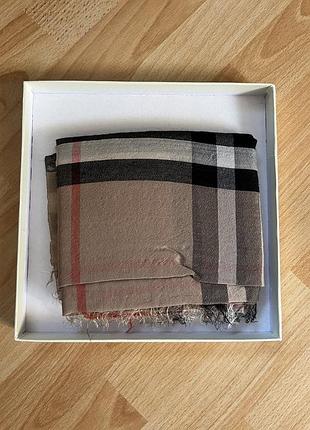 Шаль burberry