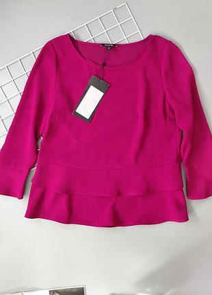 Яскраво рожева блуза