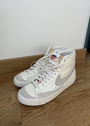 Кросівки жіночі nike blazer mid ’77
