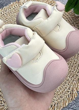 Кеди на дівчинку