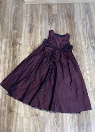 Красивое платье винного цвета с отливом 5-6л
