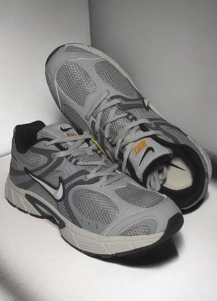 Спортивні кросівки nike v5 runner