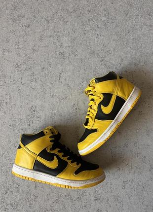 Жіночі кросівки nike dunk