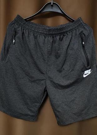 Мужские спортивные трикотажные шорты nike