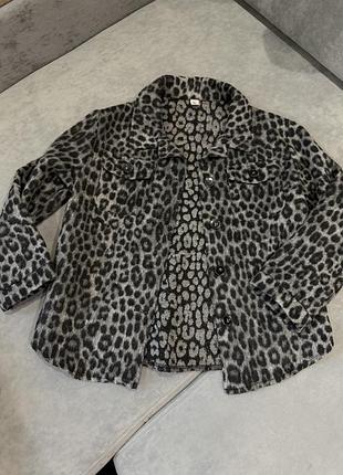 Рубашка на дівчинку tu 9-10 р