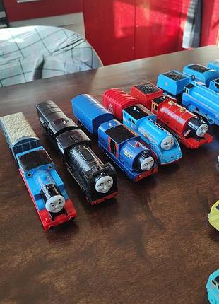 Оригинальный mattel! коллекционный паровозик хиро (hiro) thomas &amp; friends trackmaster код на дне: 2724d+ 1205d