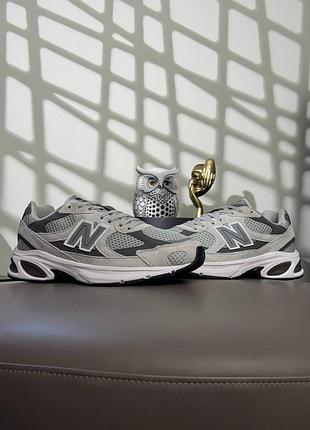 Balance 2010 grey white 9