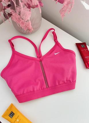 Рожевий спортивний топ nike