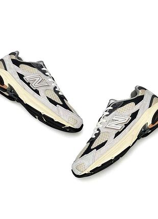 Balance 2010 grey beige black 4