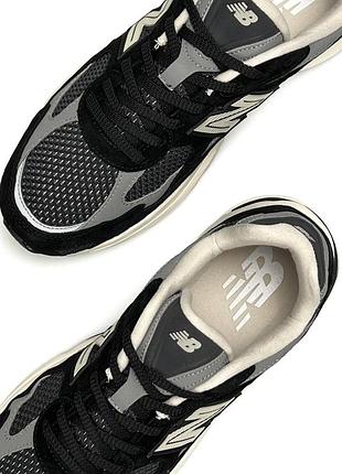 Balance 2010 grey black 5