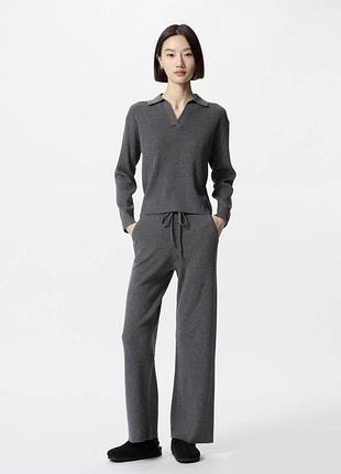 Сірий вʼязаний костюм uniqlo