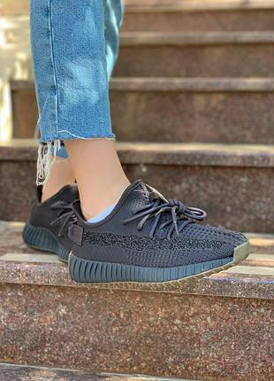 Adidas yeezy boost black рефлективная полоса