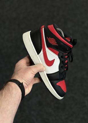 Кросівки nike jordan