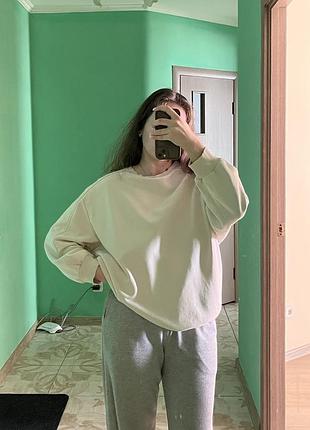 Світшот бежевий 2