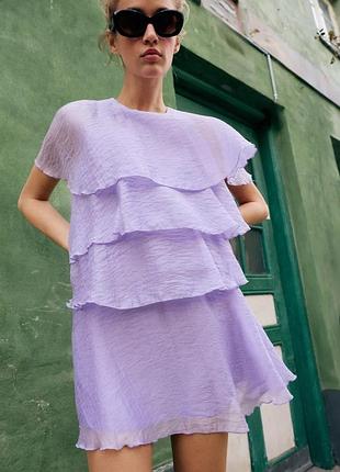 Короткое платье с воланами 2