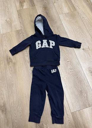 Фірмовий дитячій костюм gap