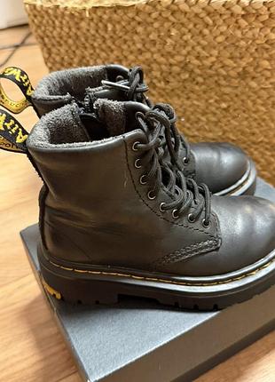 Шкіряні ботинки дівчачі dr martens 2