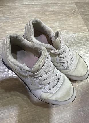 Кроссовки детские nike оригинал  35 размер