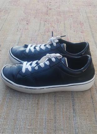 Кроссовки кожаные женские skechers los angeles.