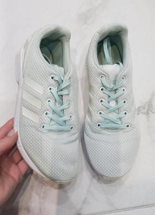 Женские кроссовки adidas