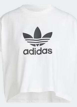 Женская футболка adidas