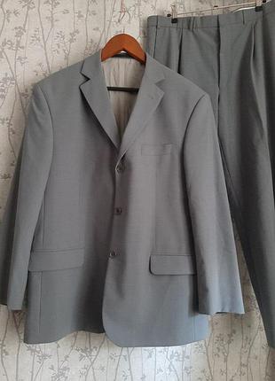 Костюм состояния очень хорош