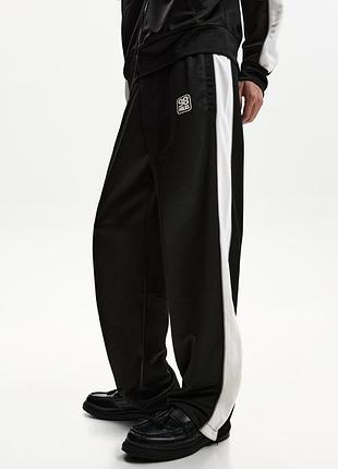 Спортивные штаны с лампасами s bershka