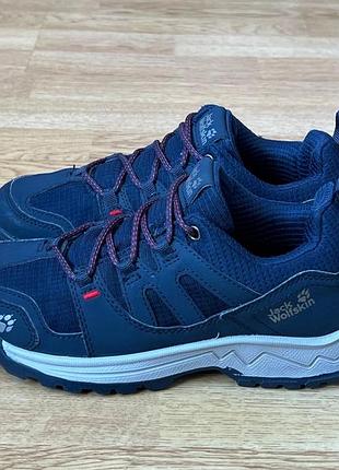 Термо кросівки jack wolfskin 36 розміру в ідеальному стані