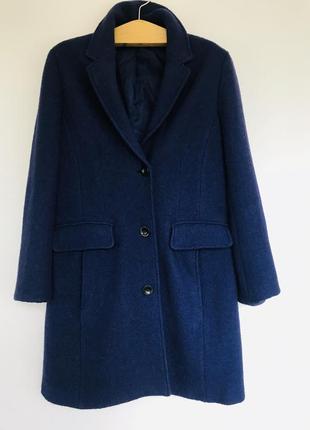 Стильное темно-синее пальто