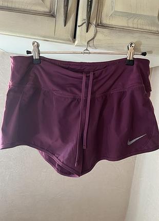 Жіночі шорти nike dri-fit
