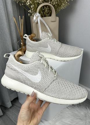 Чоловічі оригінальні кросівки nike roshe flyknit