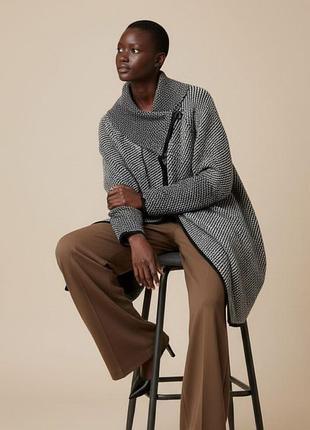 Стильне пальто шерсть незвичайного крою new collection