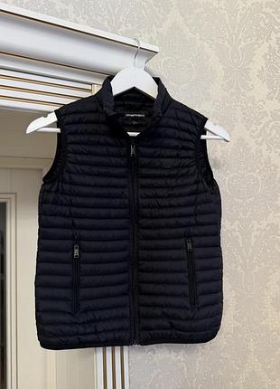 Emporio armani пухова жилетка дитяча