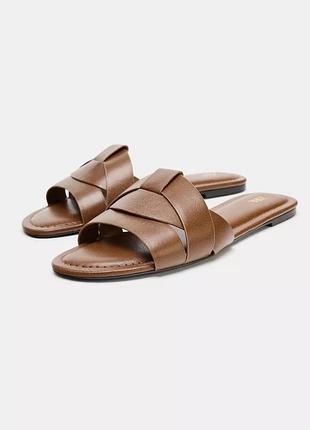 Шкіряні шльопанці жіночі коричневі zara new