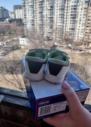 Дитячі кросівки chicco 3