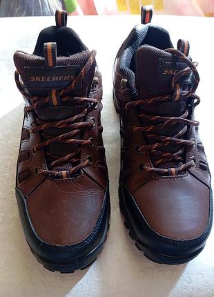 Skechers мужские кожаные водонепроницаемые кроссовки 41.5 (7.5)