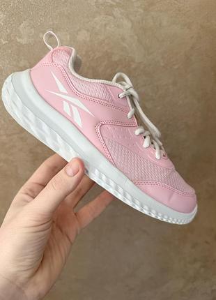 Легенькі дитячі кросівки від reebok