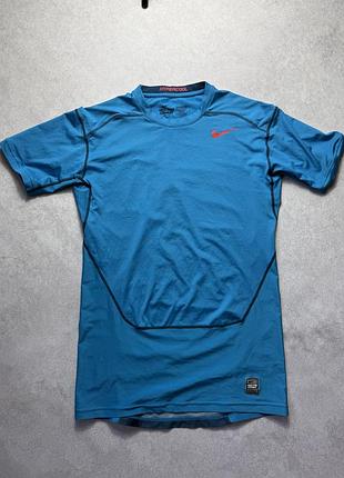 Футболка чоловіча nike