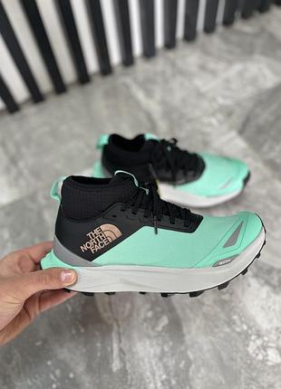 Кросівки the north face