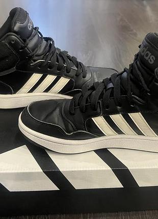 Дитячі кросівки, хайтопи, кеди adidas