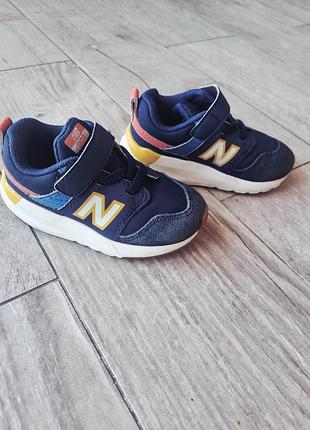 Детские кроссовки new balance 22,5 размер