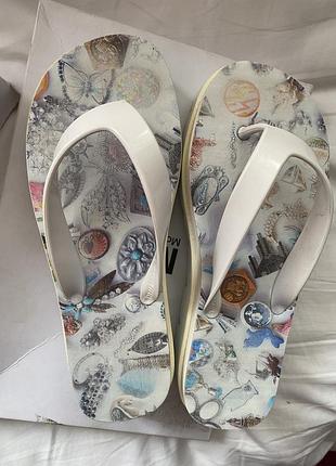 Вʼєтнамки mm6 maison margiela